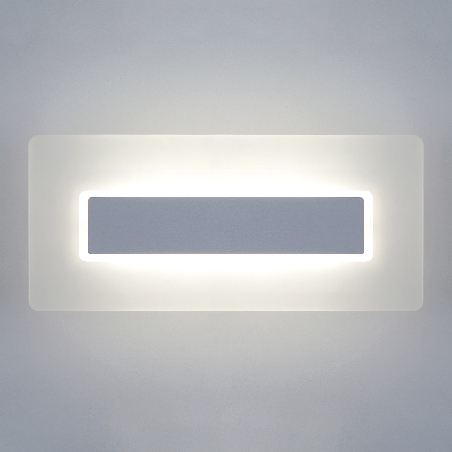 Настенное бра Elektrostandart 40132/1 LED белый