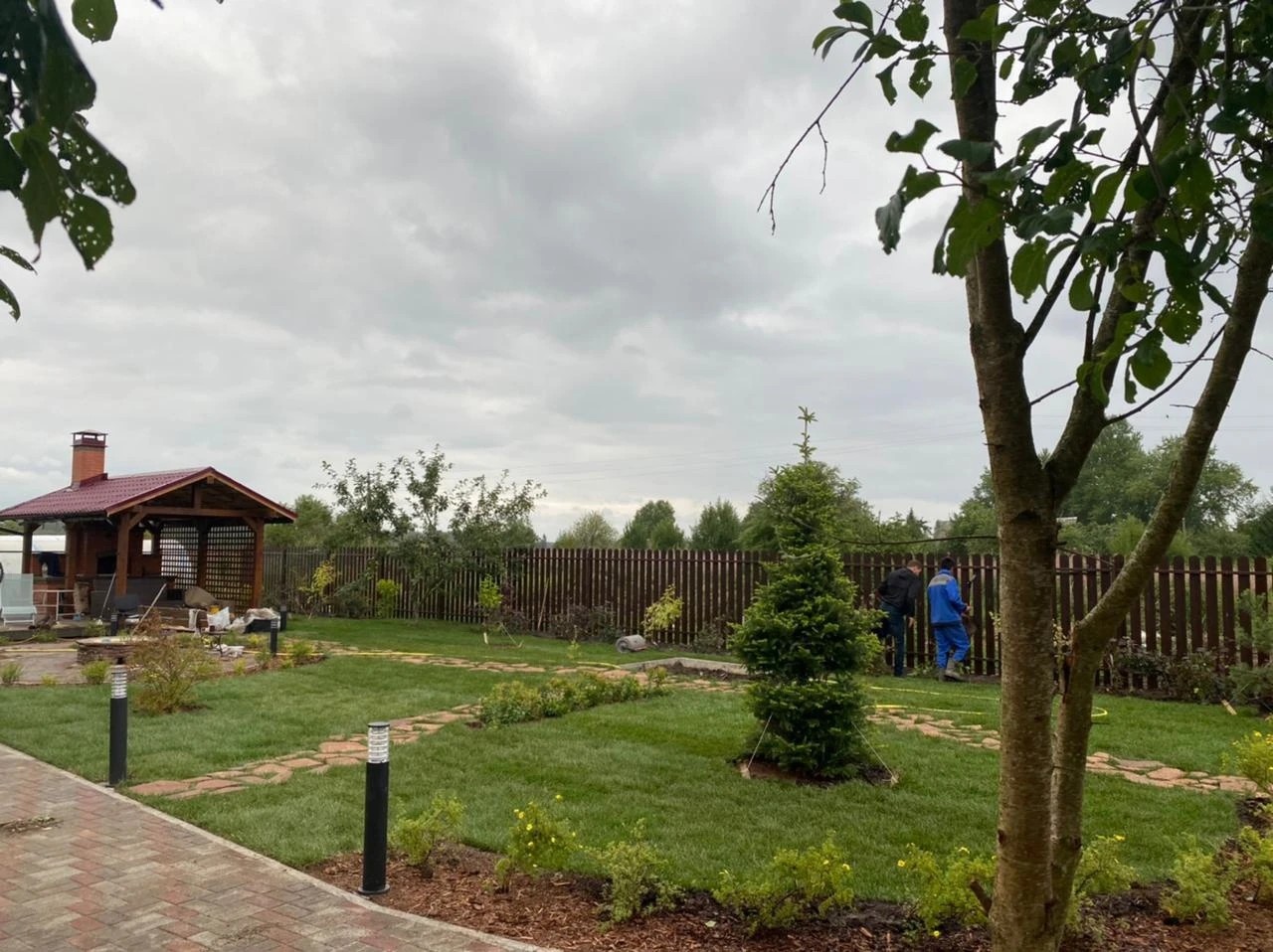 С озеленением