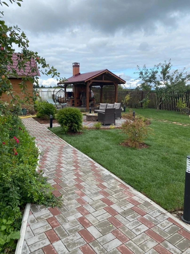 С озеленением