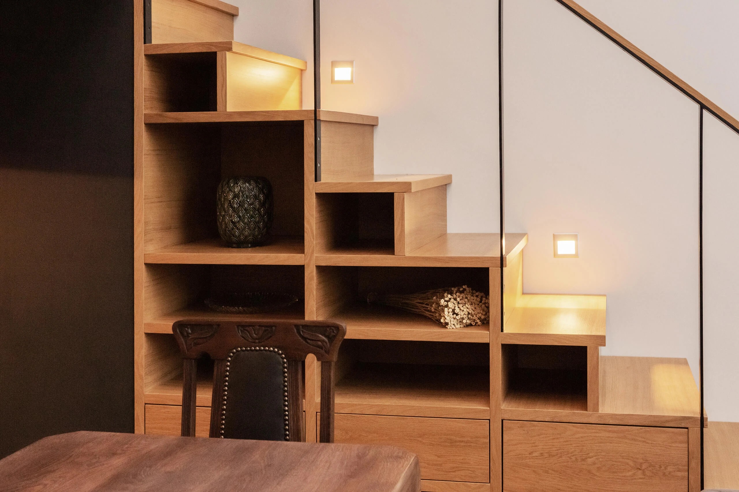 СТУДИЯ В ДОХОДНОМ ДОМЕ