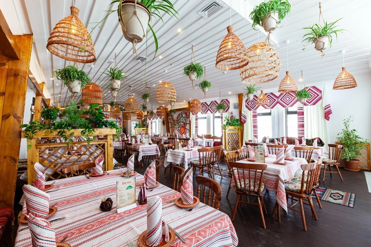 Интерьер ресторана украинской кухни «Тарас Бульба»