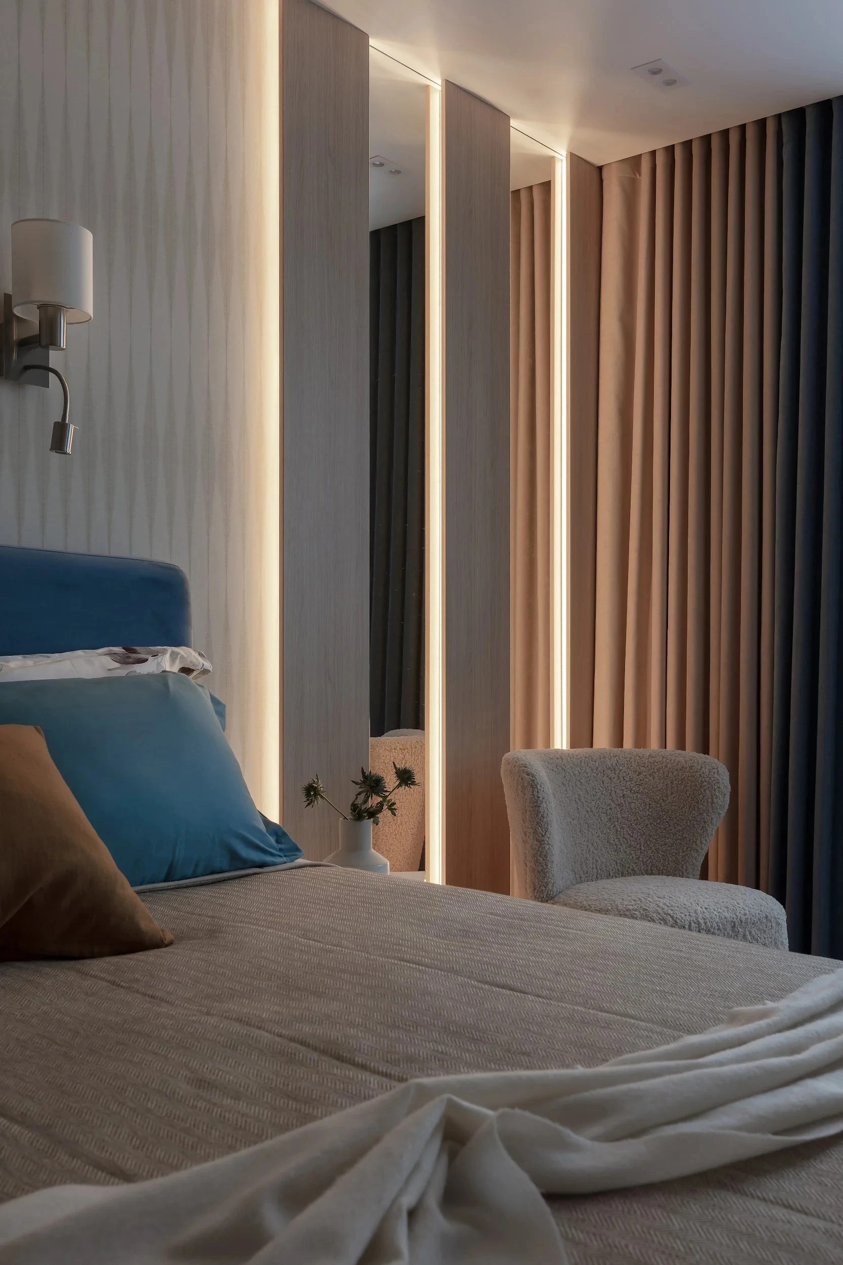 ПЕСОК И МОРЕ