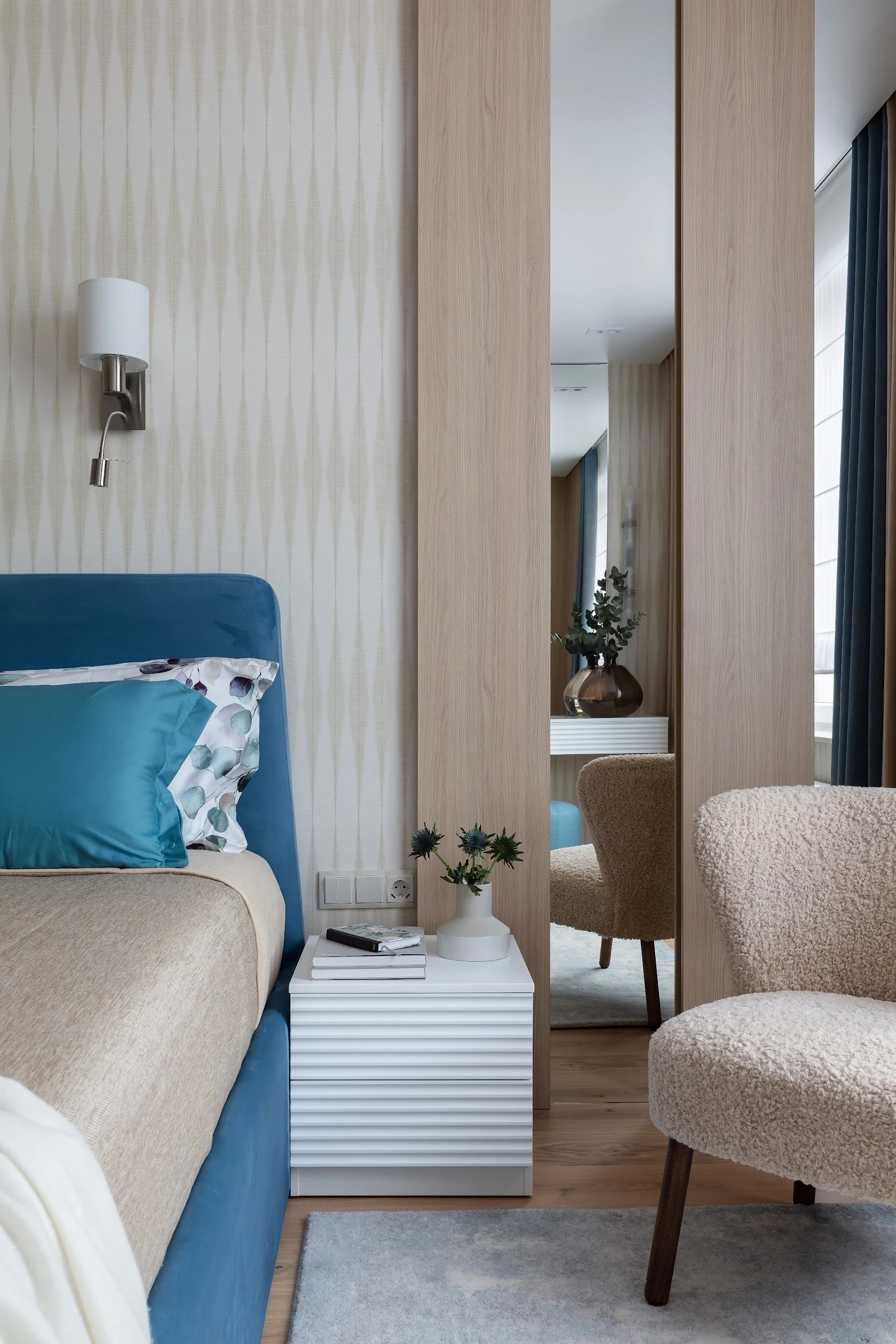 ПЕСОК И МОРЕ