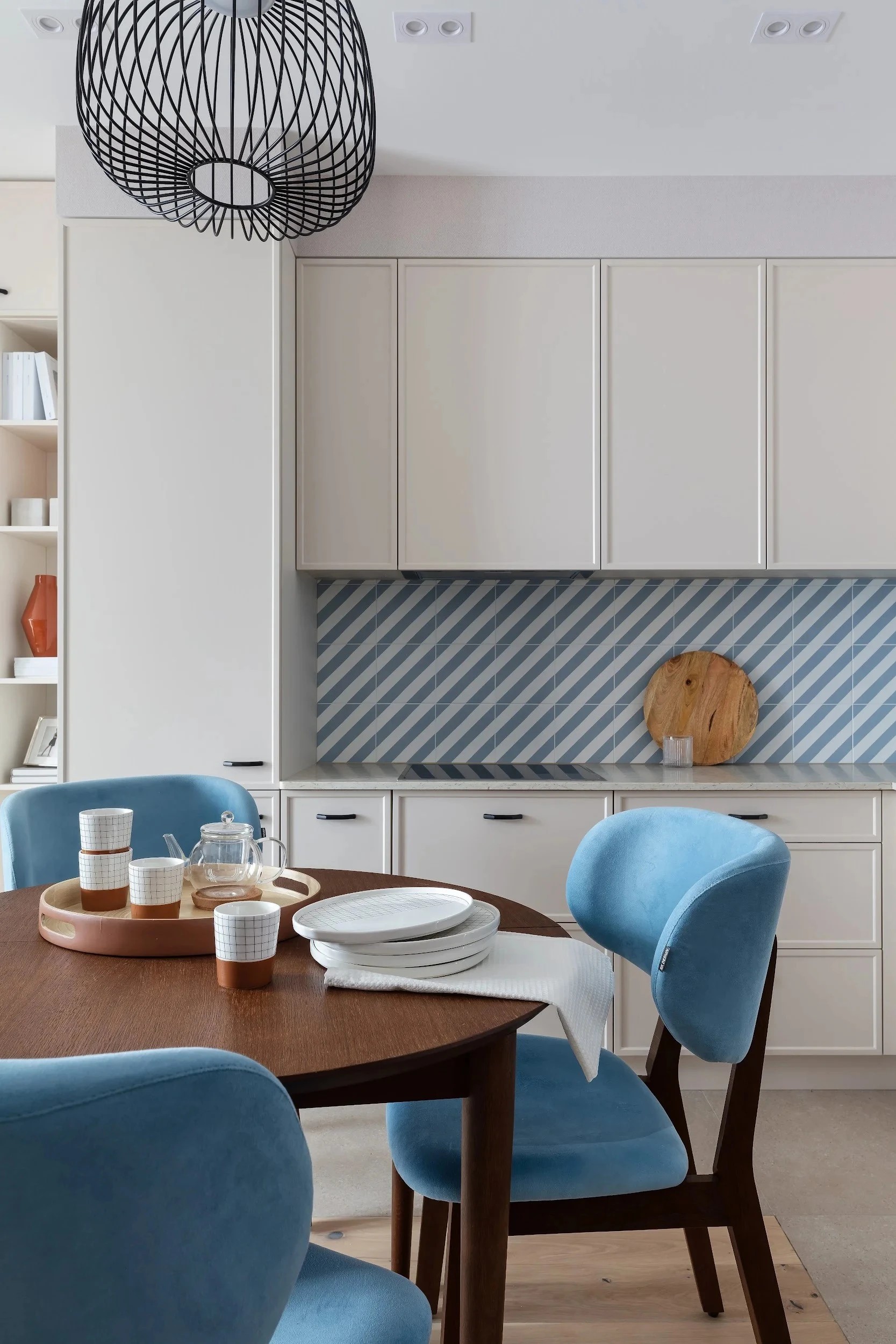 ПЕСОК И МОРЕ