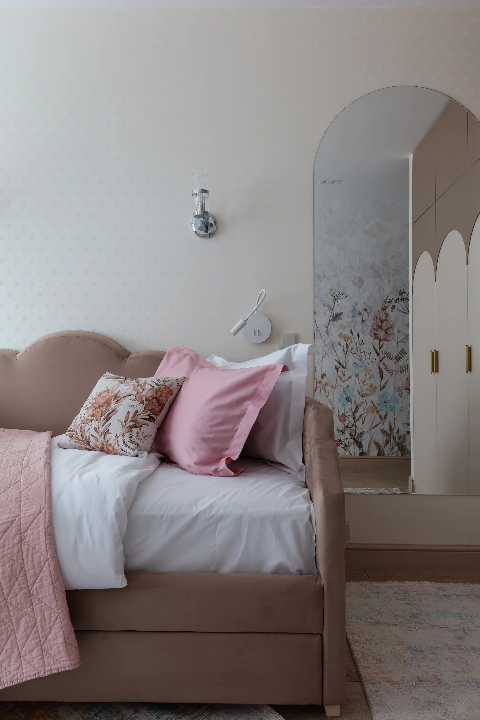 ПЕСОК И МОРЕ