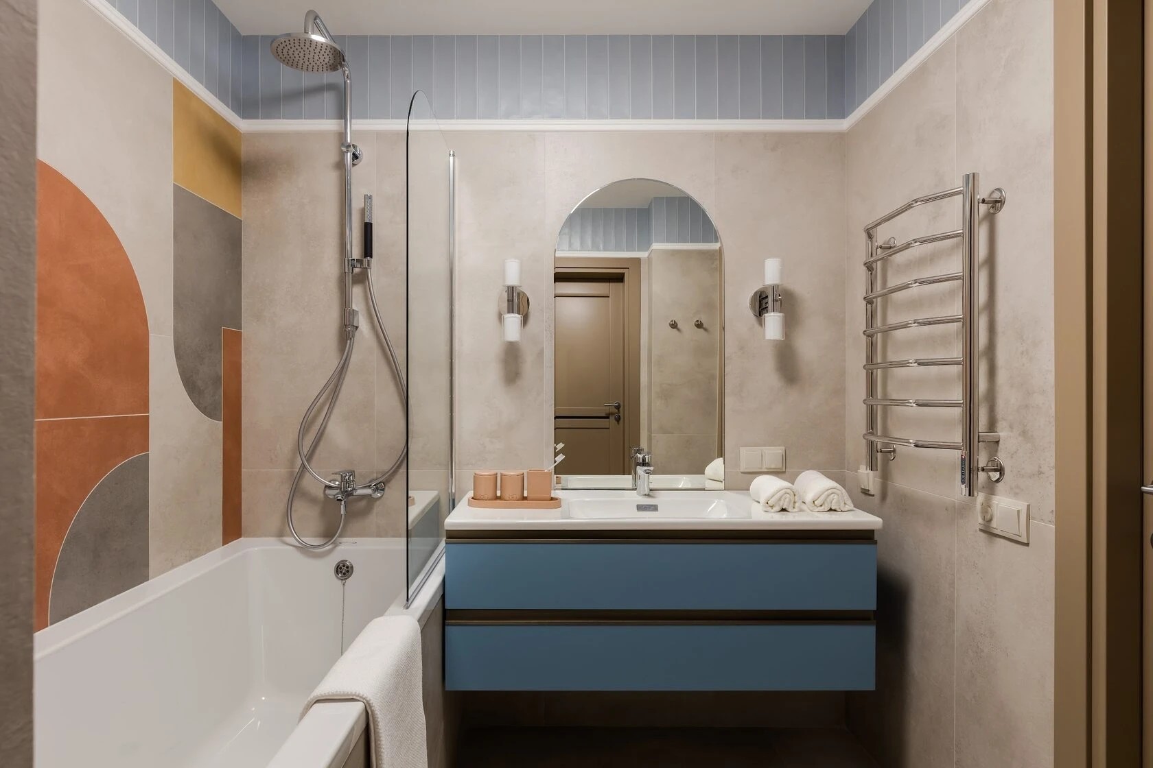 ПЕСОК И МОРЕ