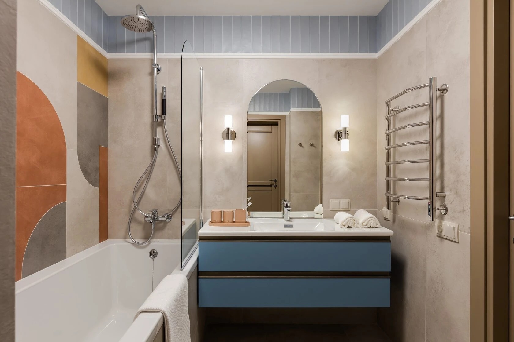 ПЕСОК И МОРЕ