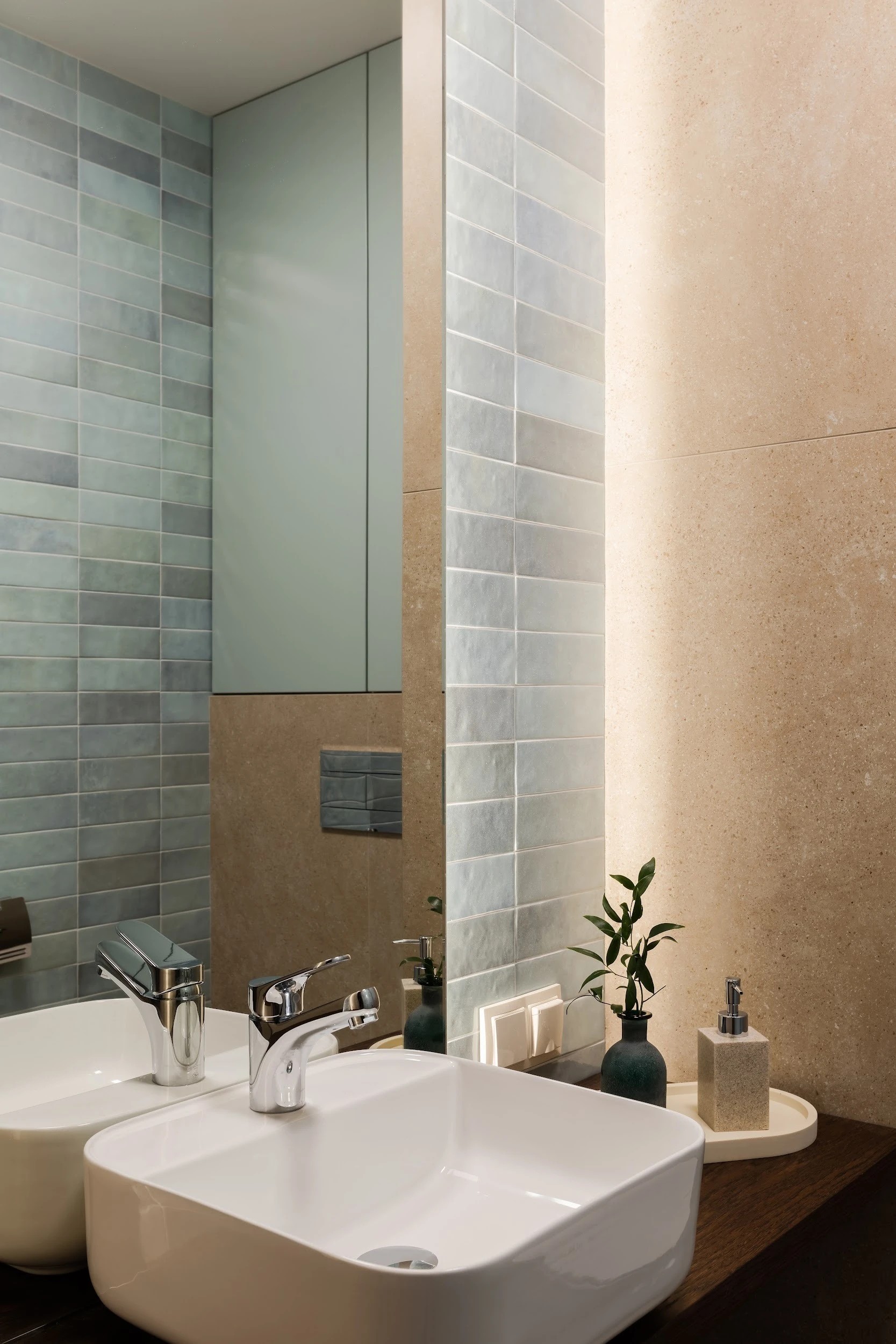 ПЕСОК И МОРЕ