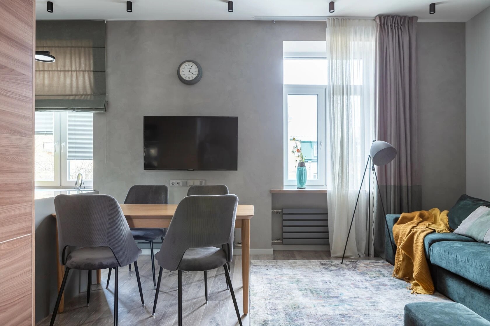 КВАРТИРА С ЯРКИМИ АКЦЕНТАМИ В СТАРОМ ФОНДЕ