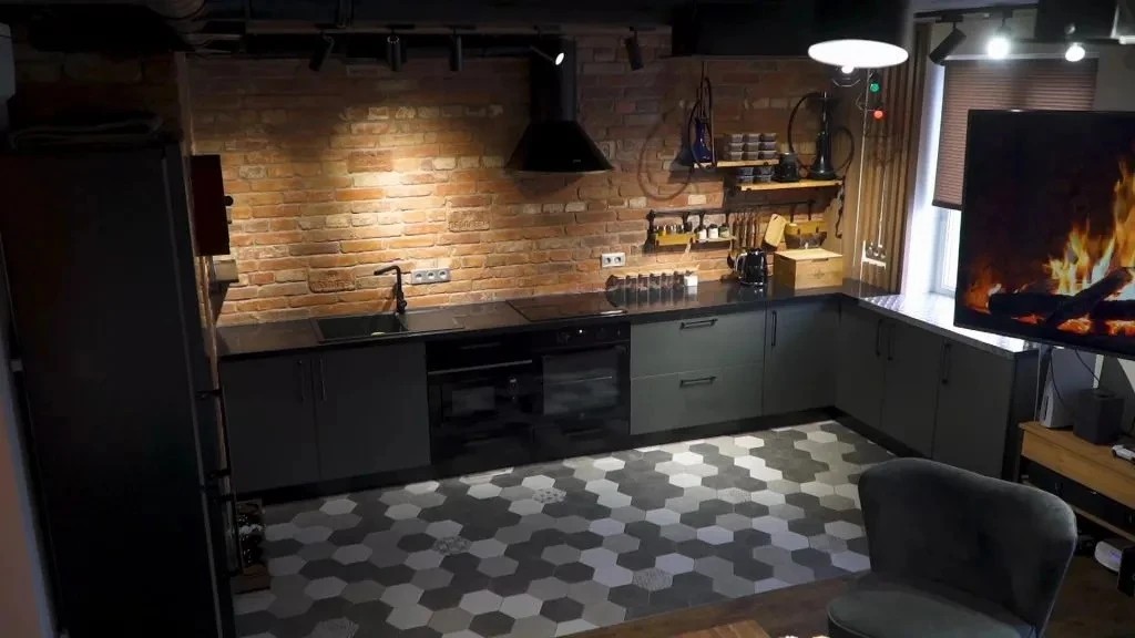 Дизайнерский ремонт 2-к квартиры в стиле ЛОФТ на Выборгском шоссе