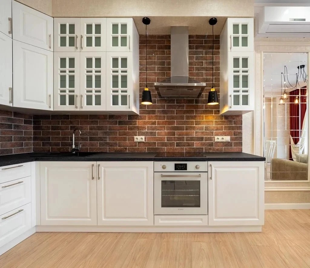 Дизайнерский ремонт 2-к квартиры на Морском проспекте