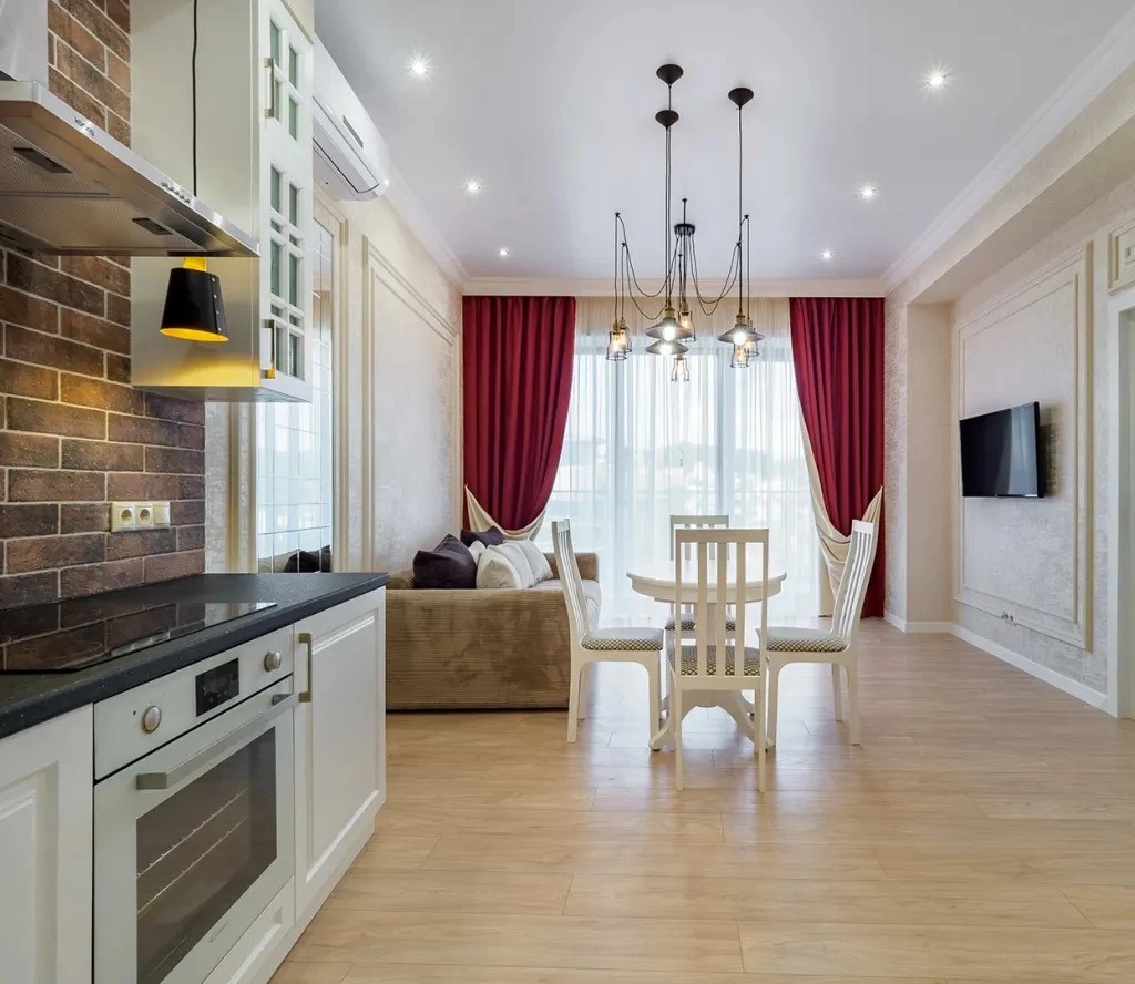 Дизайнерский ремонт 2-к квартиры на Морском проспекте