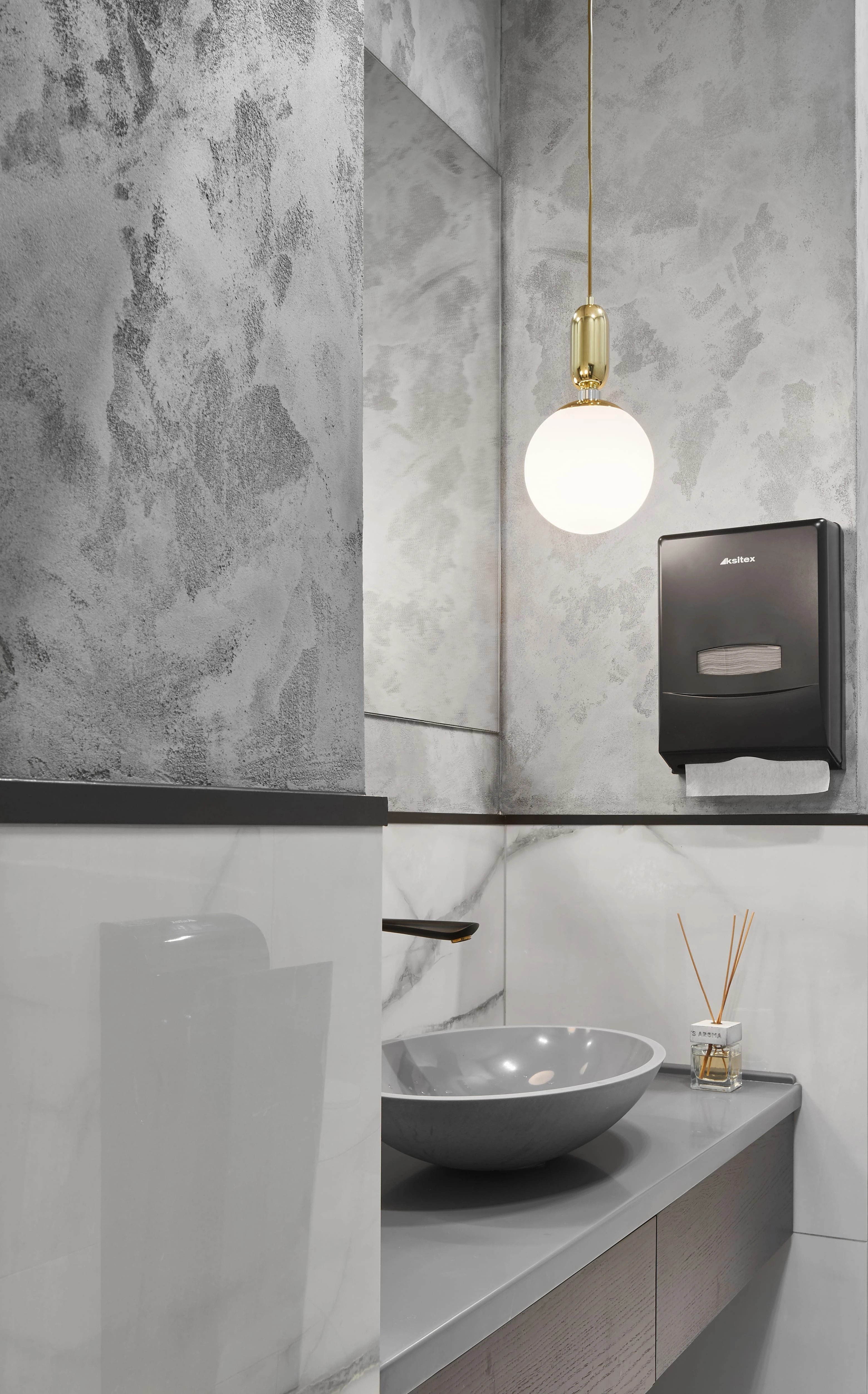 Здание наб. Обводного канала