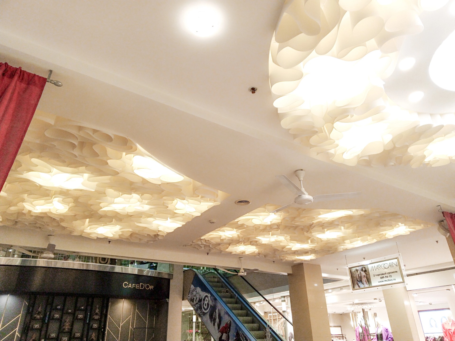 Потолок ТЦ Гранд Палас (м.Гостинный Двор)