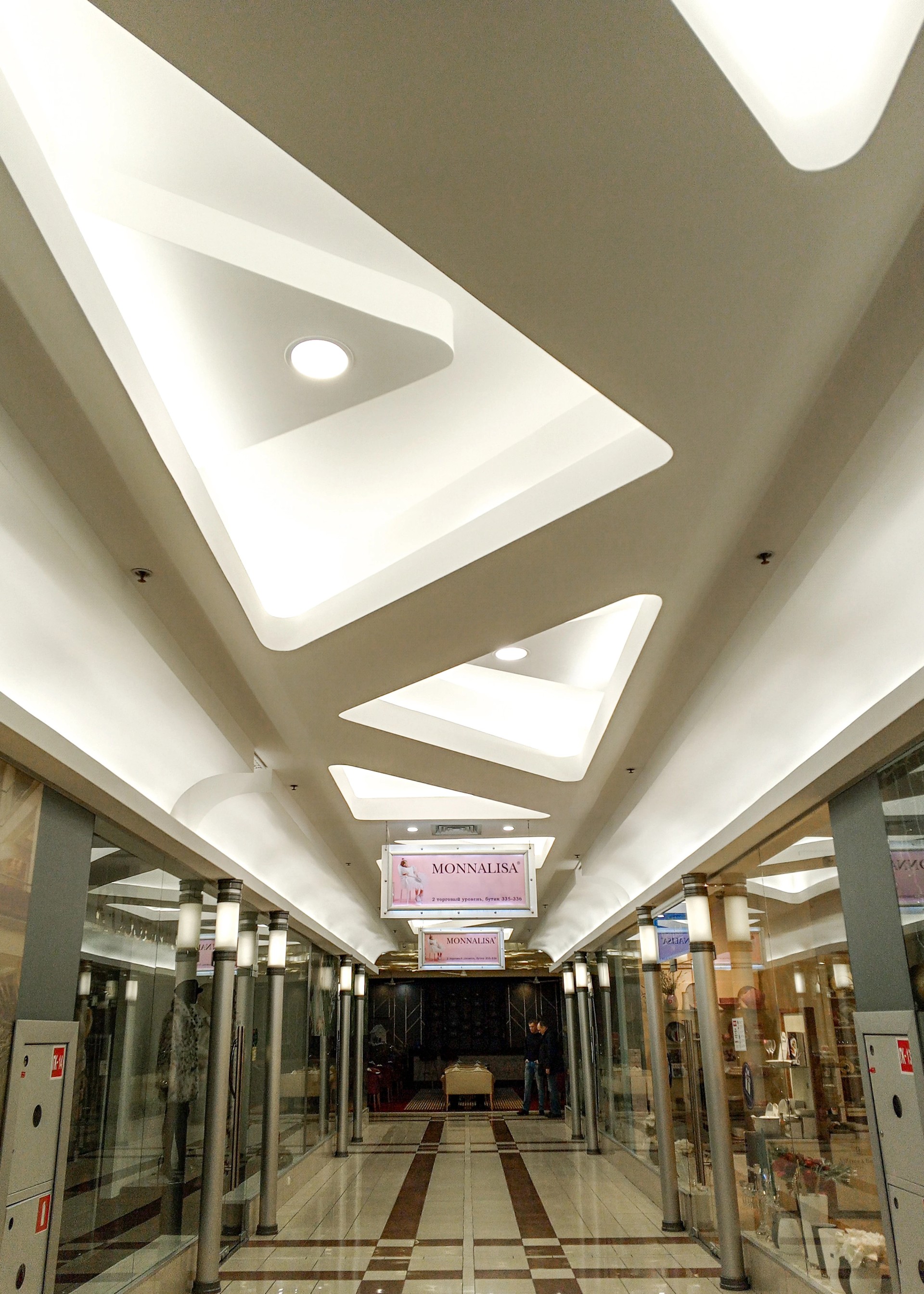 Потолок ТЦ Гранд Палас (м.Гостинный Двор)