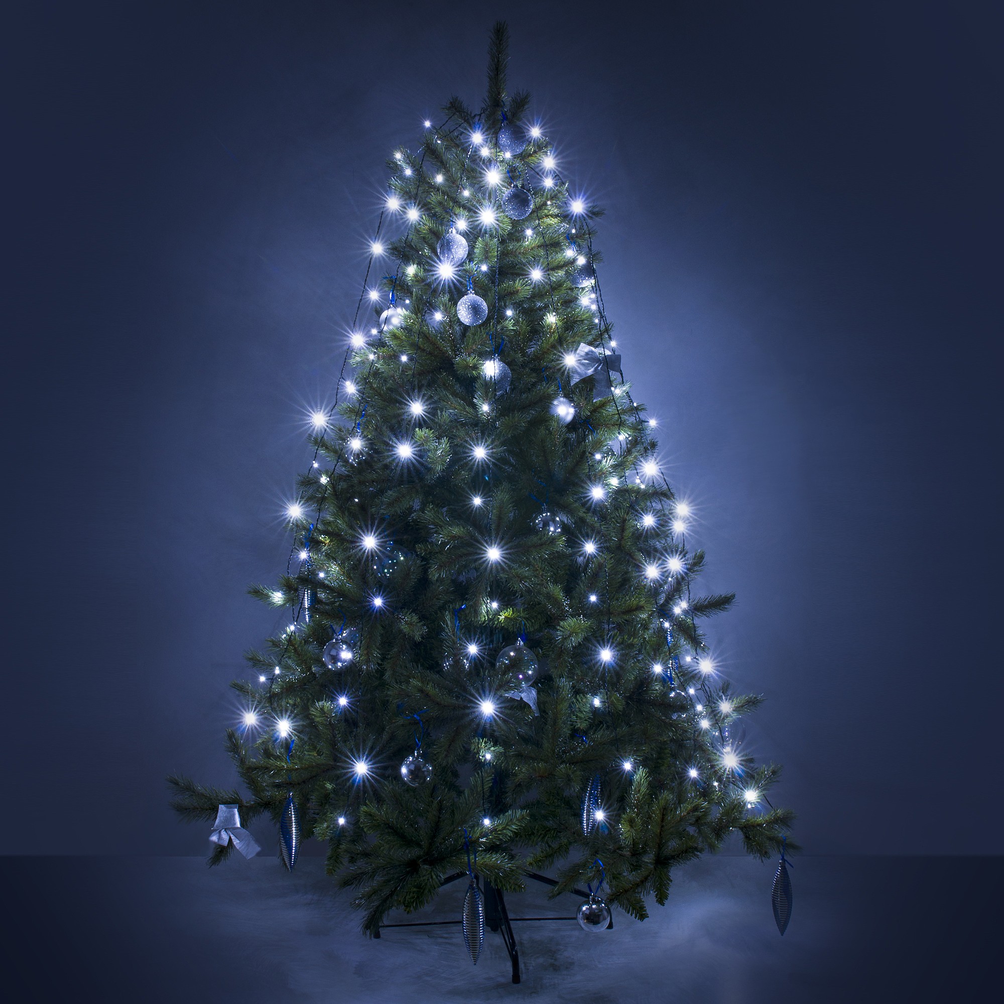 Гирлянда-дождь Eurosvet 200-003 200-003 белый 0,45*1,5м IP20