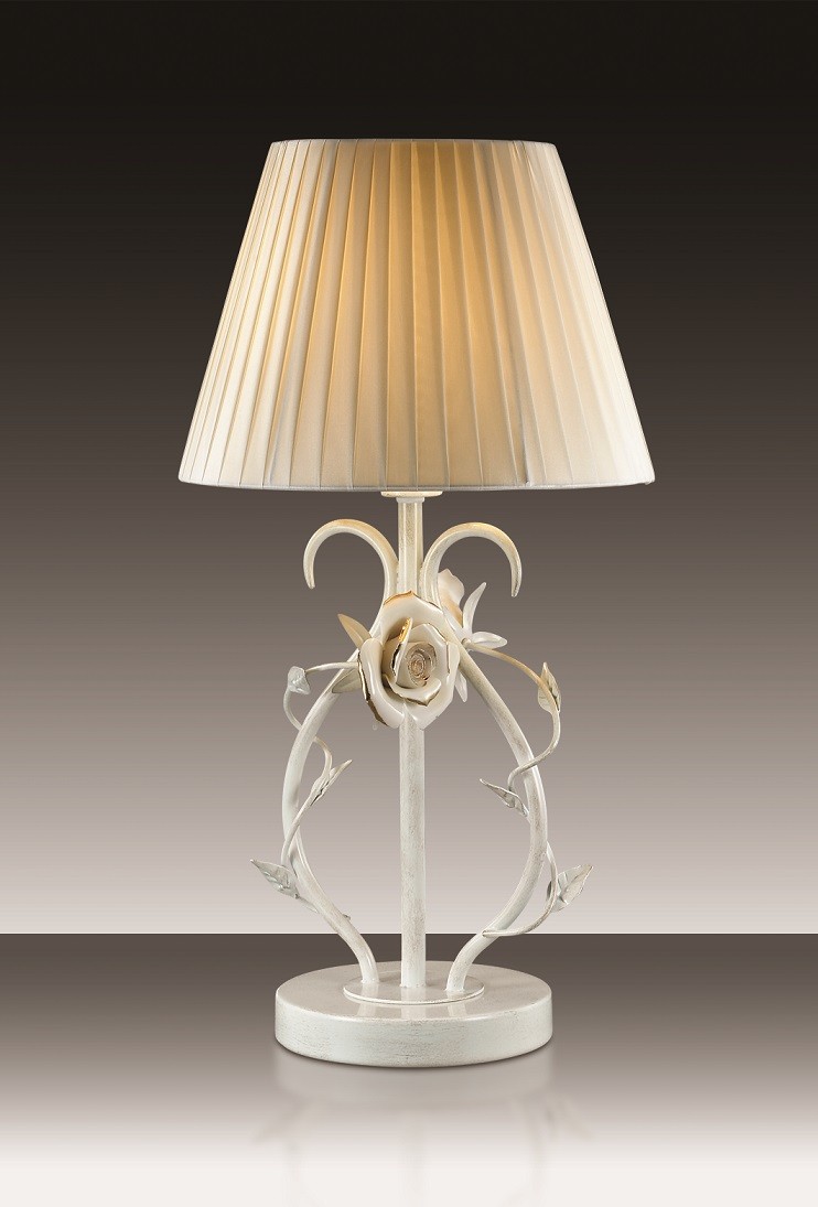 Настольная лампа Odeon Light Padma 2686/1T