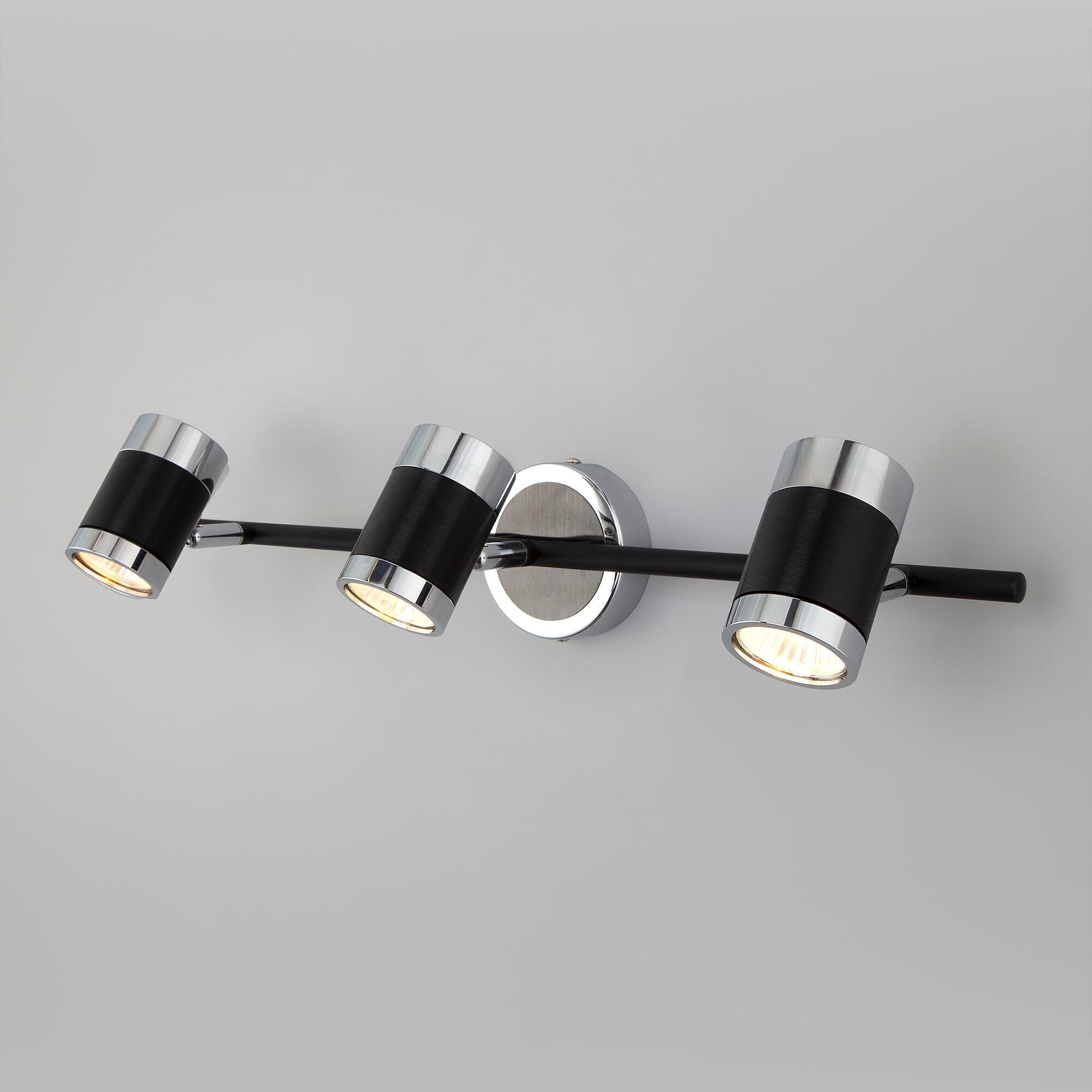 Светильник спот Eurosvet Prime 20058/3 черный