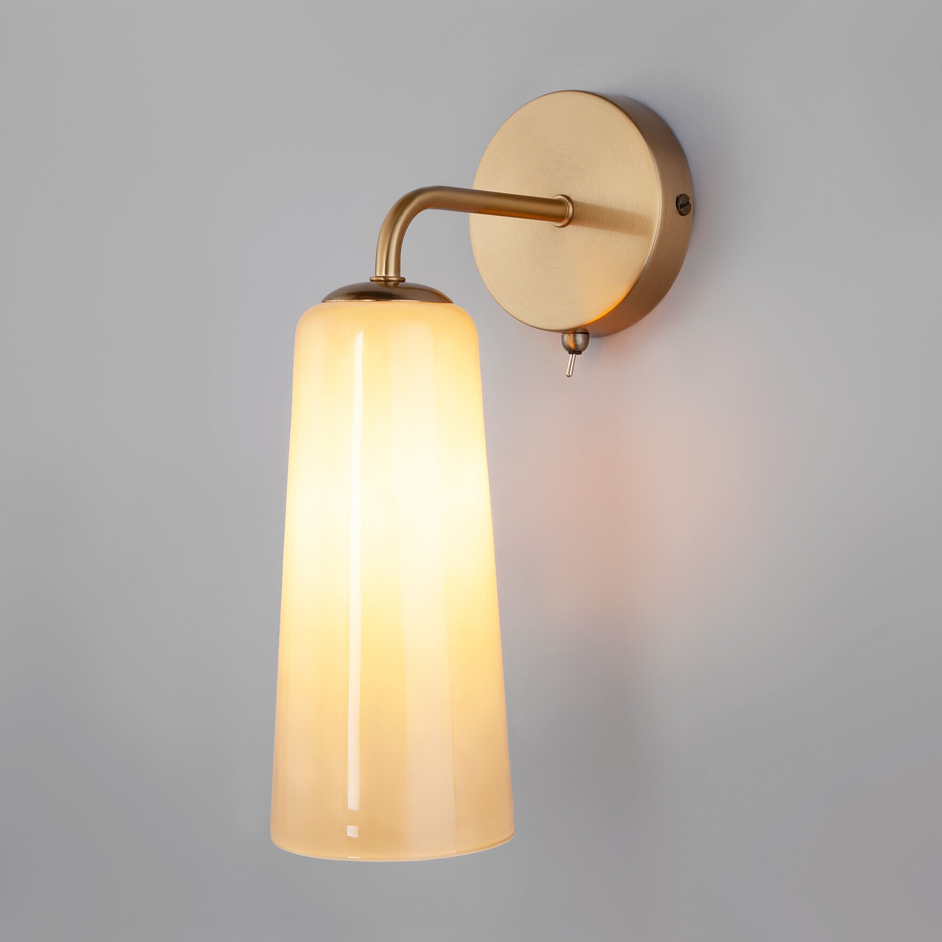 Настенное бра Eurosvet Omber 70137/1 латунь