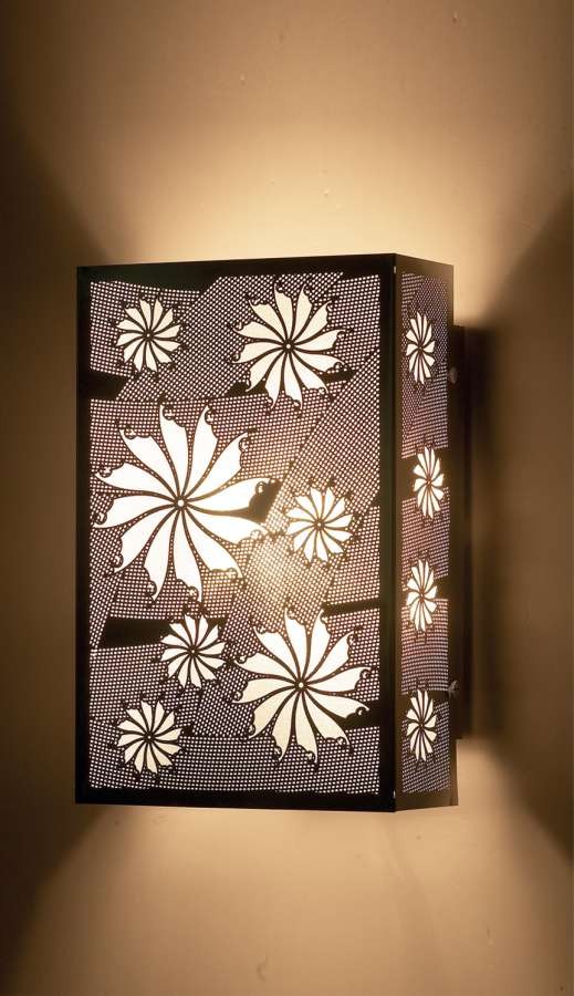 Бра с цветочками Bris 2193/1W Odeon Light