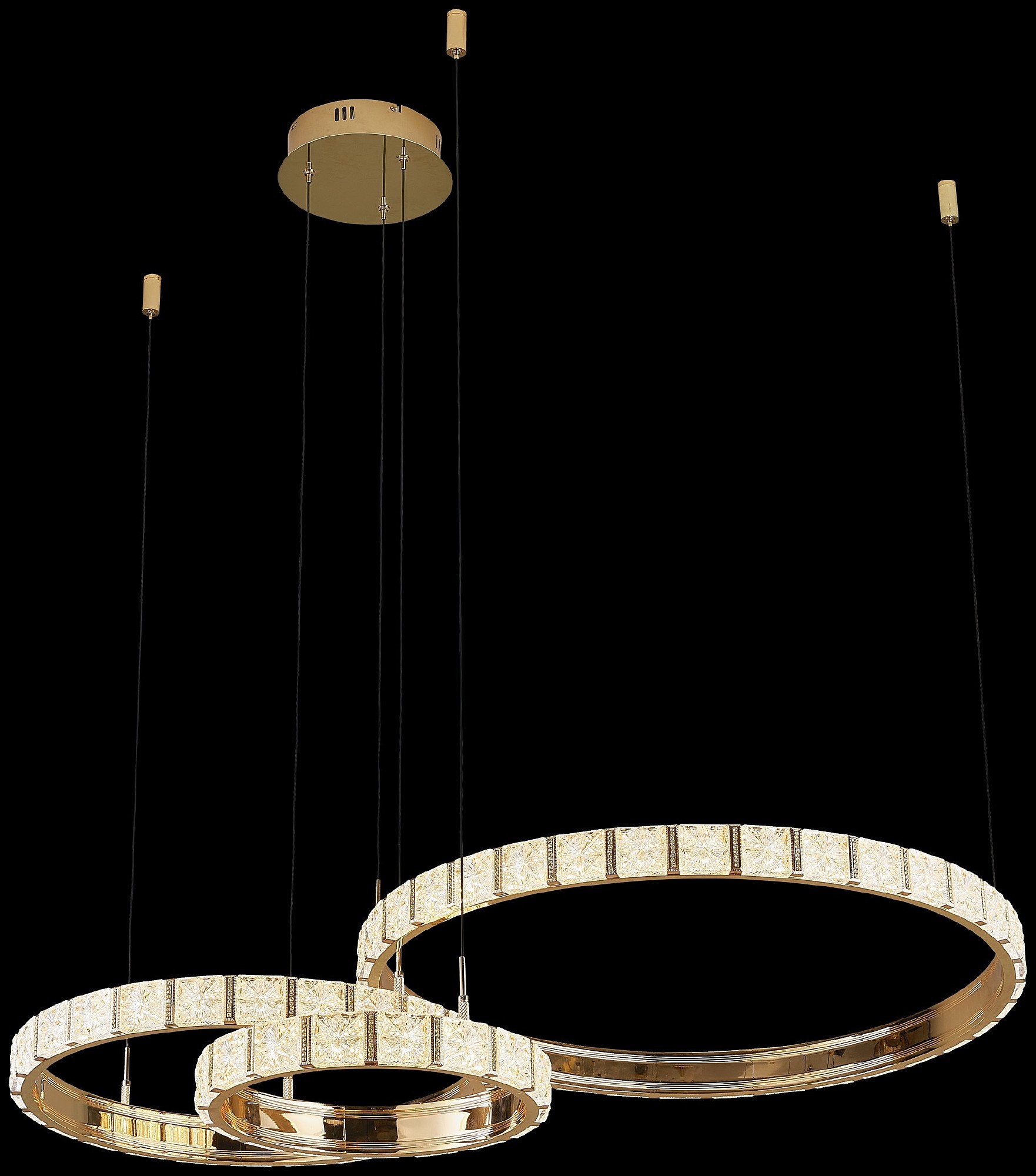 Подвесная люстра Wertmark Vera WE458.03.383