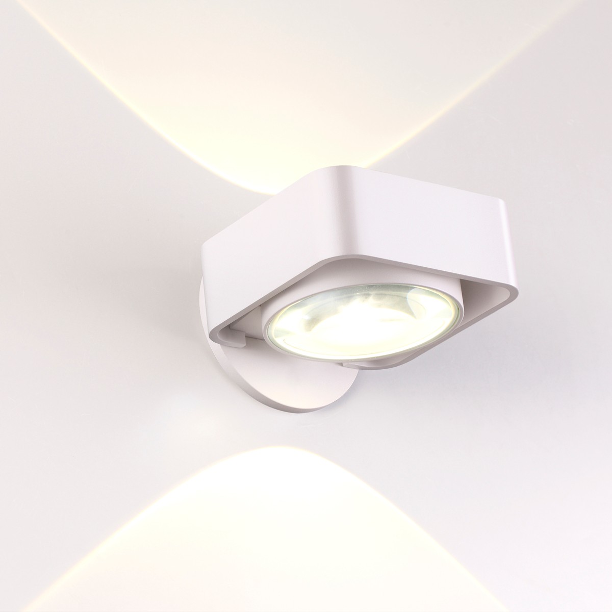 Настенный светильник Odeon Light Paco 3889/6WW