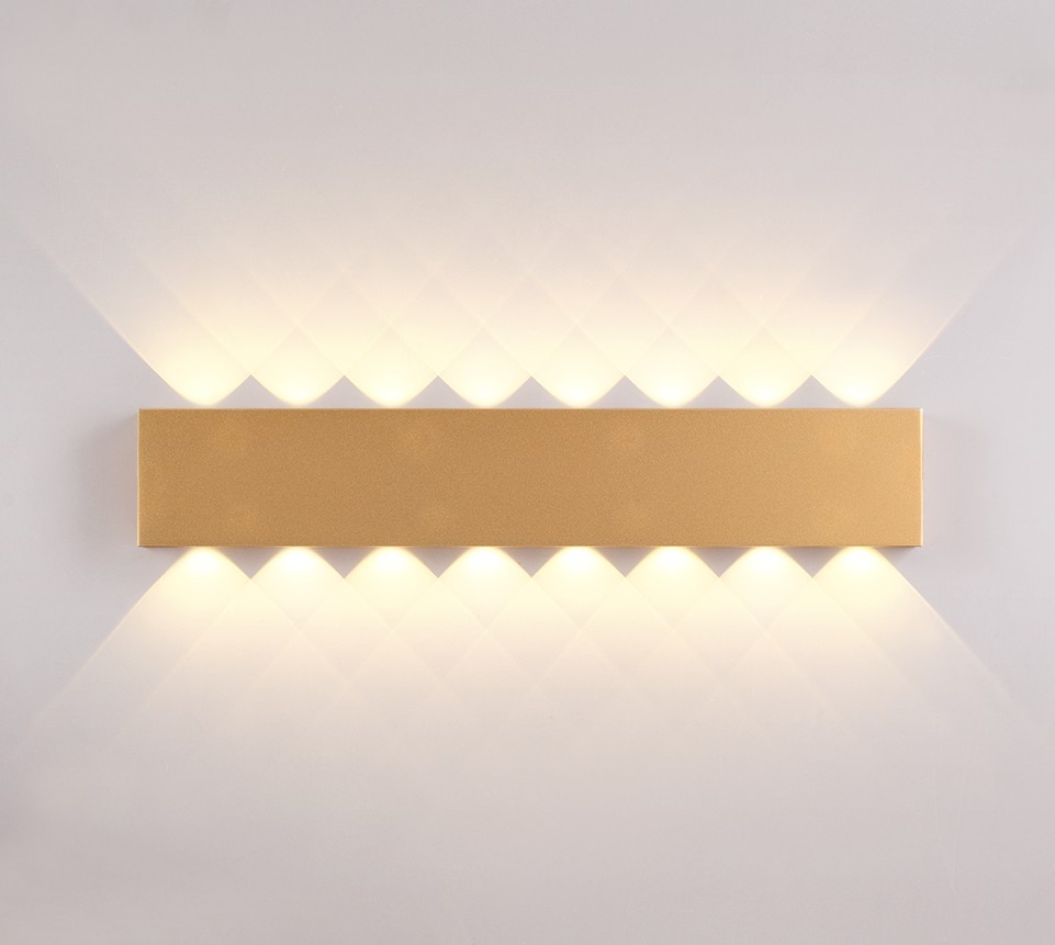 Настенный светильник Odeon Light Magnum 3893/16WL