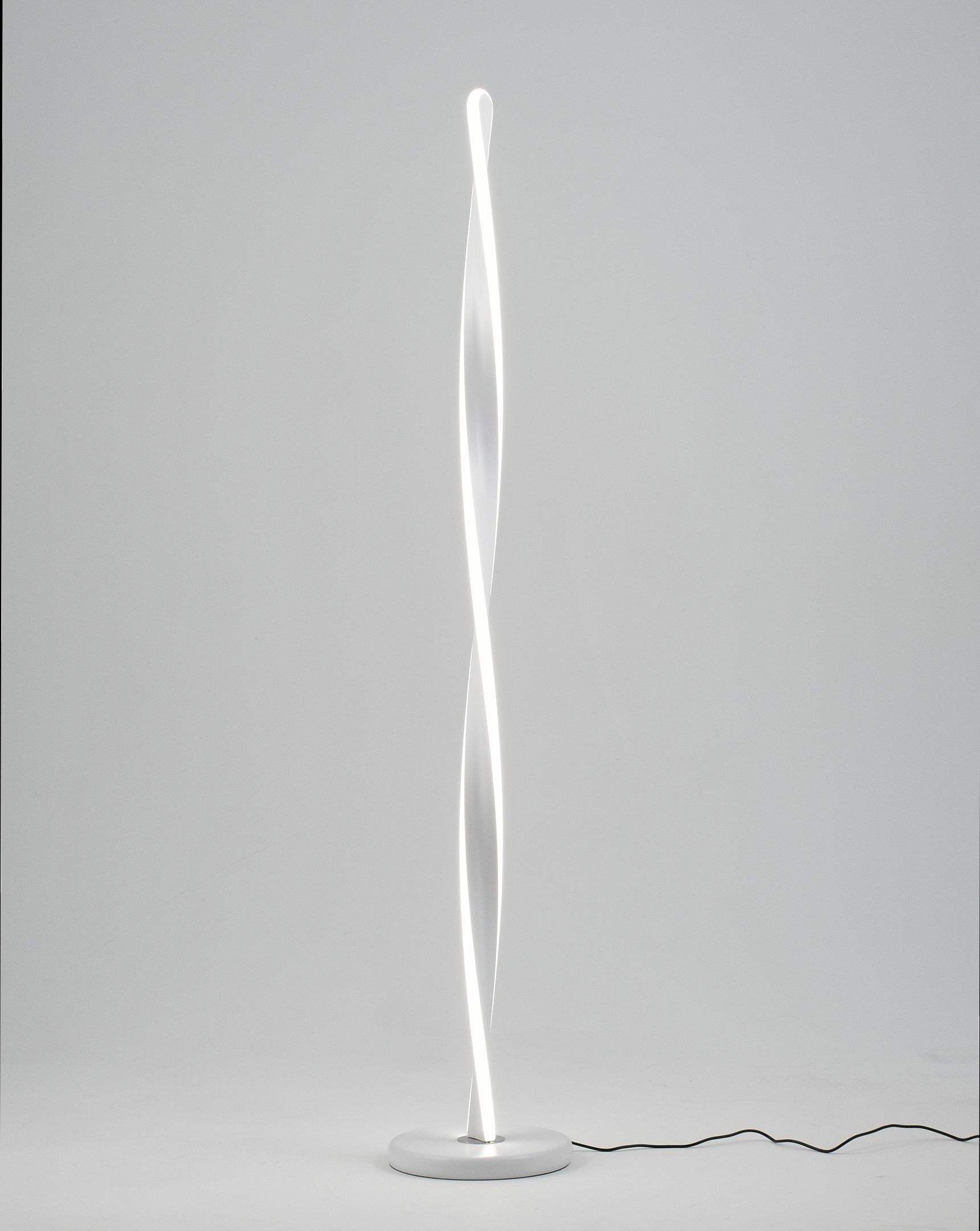 Торшеры напольные