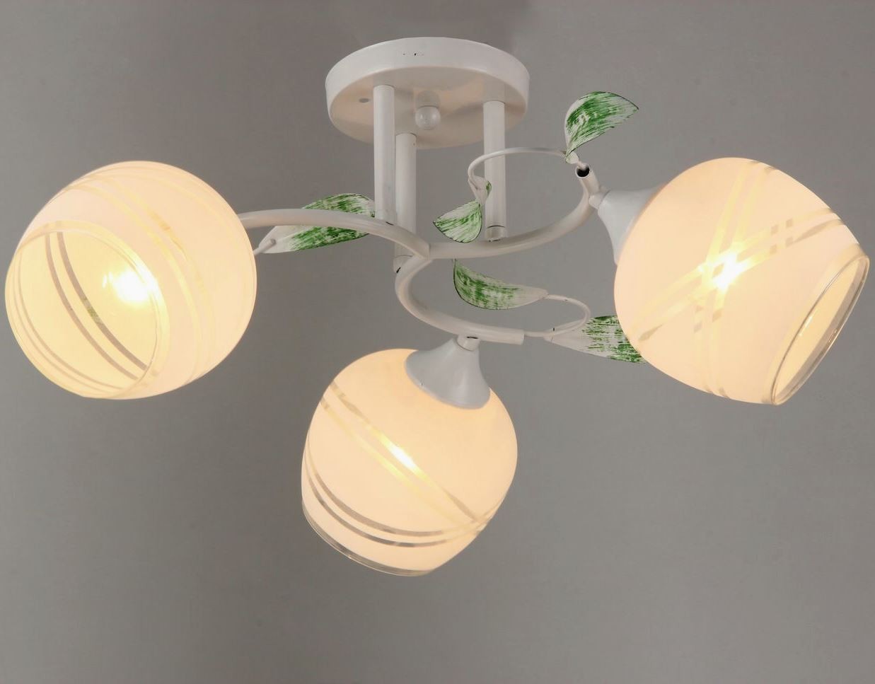 Потолочная люстра Мелодия Света 000024282