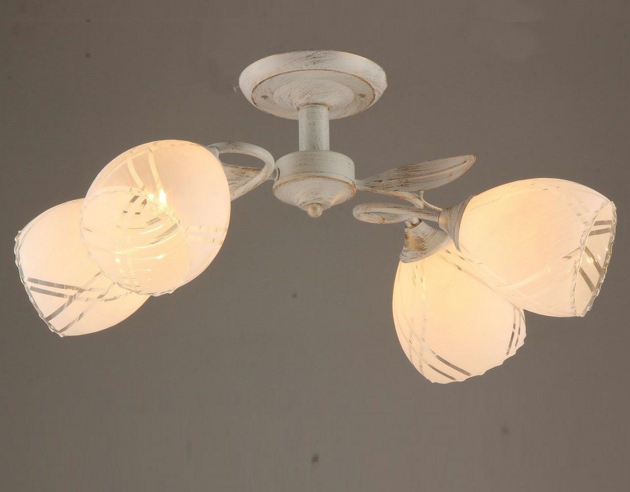 Потолочная люстра Мелодия Света P8496-4 WT+GD 000022539