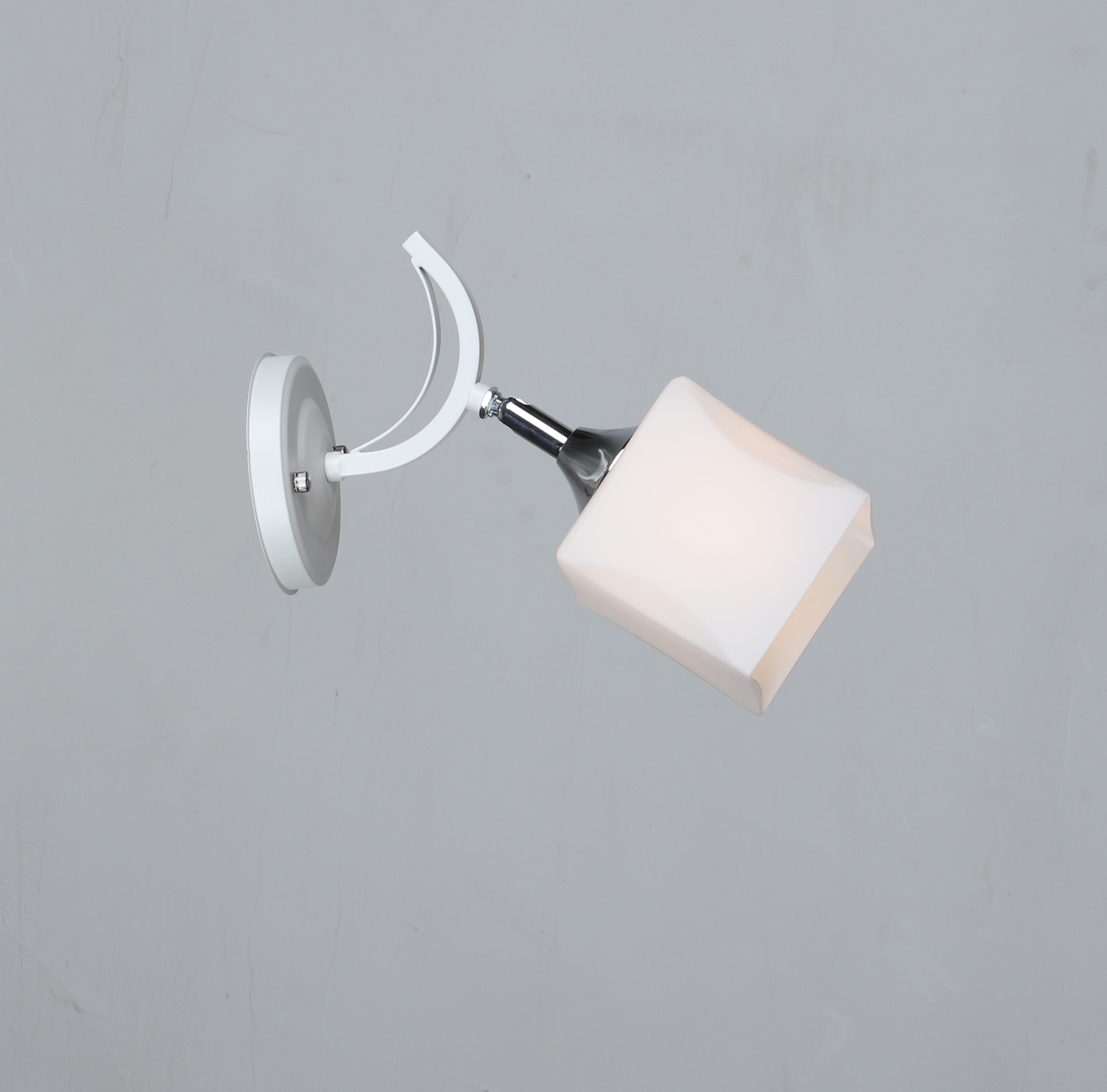 Настенное бра Мелодия Света Еврокаркасы 000060398