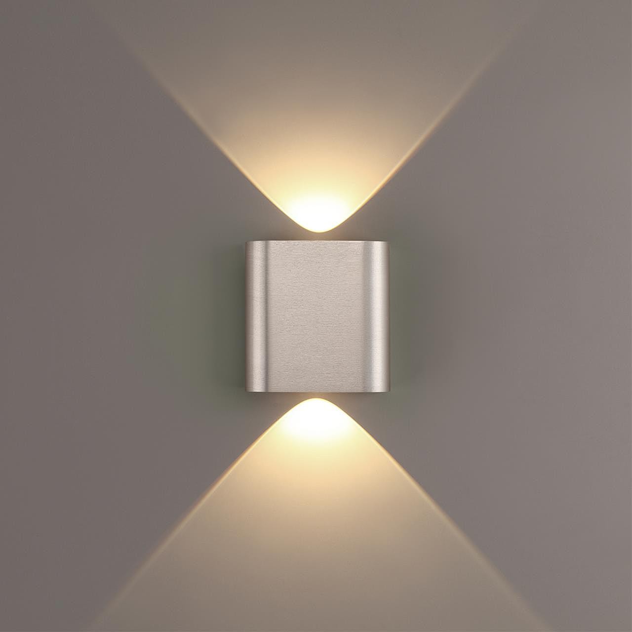 Настенный светильник Odeon Light Magnum 7106/2WL