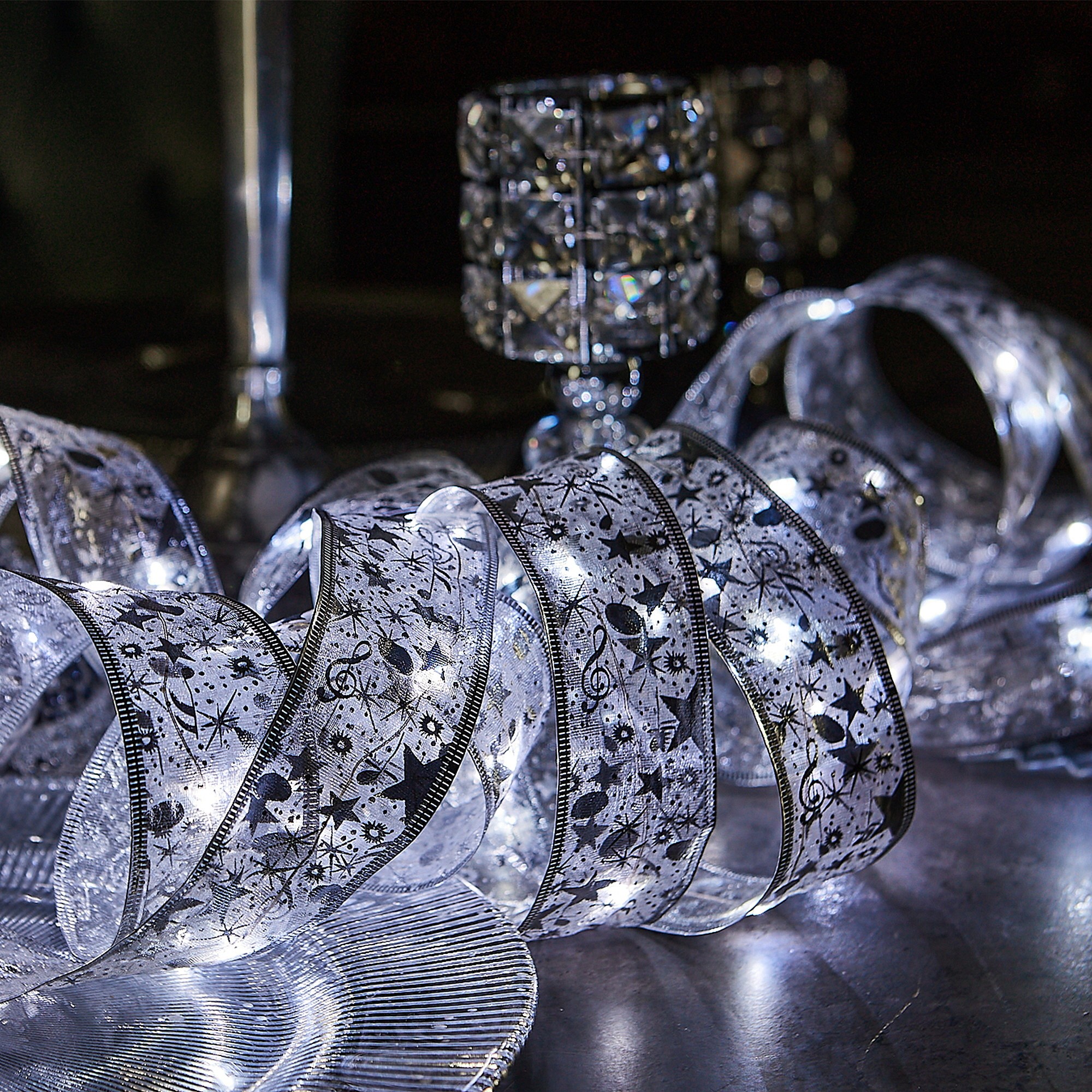 Гирлянда Uniel ULD-S1000-100/SCB/3AA WHITE IP20 RIBBON