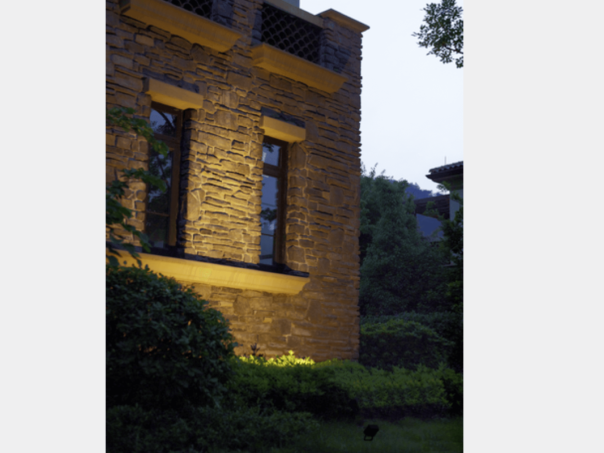 Уличный настенный светильник SWG DesignLed HL FL-1871-20-GR-WW