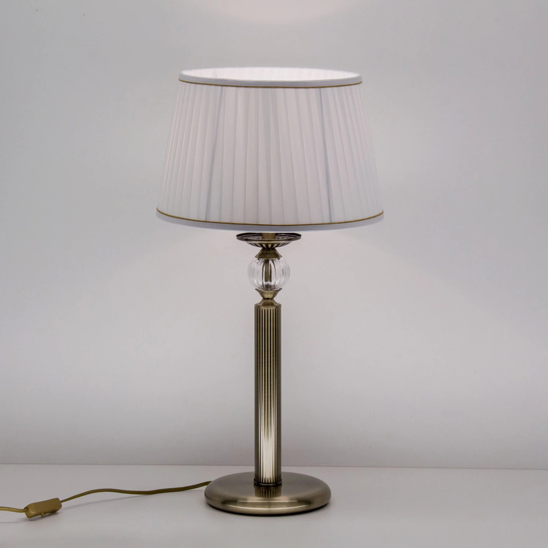 Настольная лампа Citilux Гера CL433813