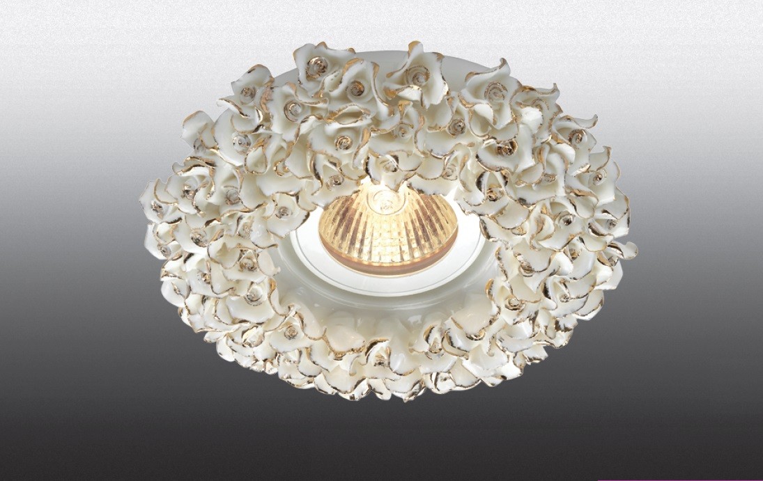 Встраиваемый светильник с цветочками Farfor 369949 Novotech