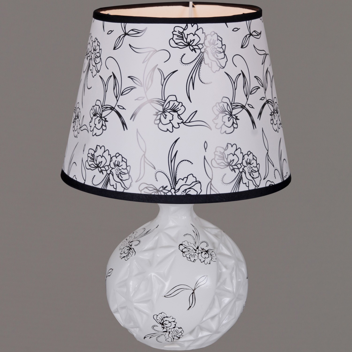 Настольная лампа с абажуром Reluce E14 02564-0.7-01