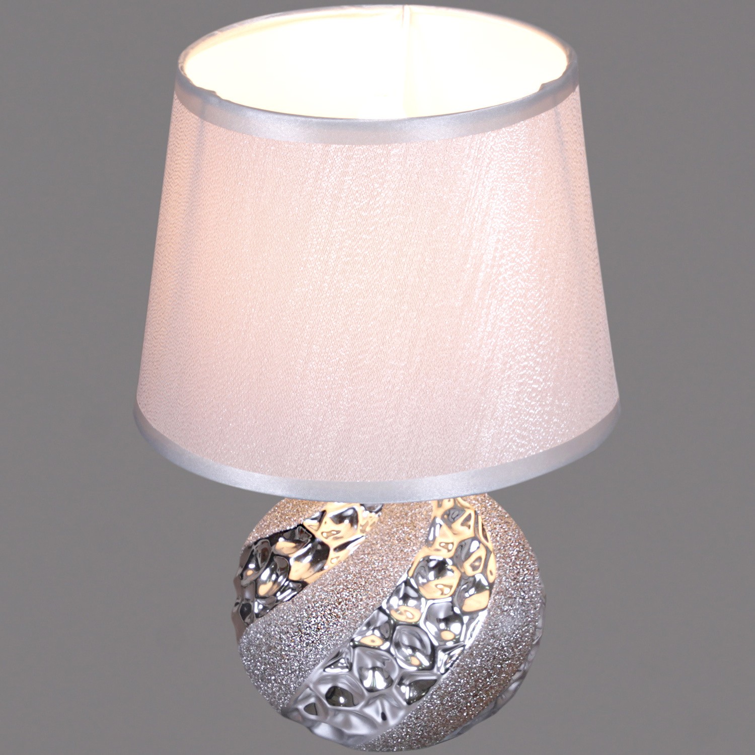 Настольная лампа с абажуром Reluce E14 19980-0.7-01