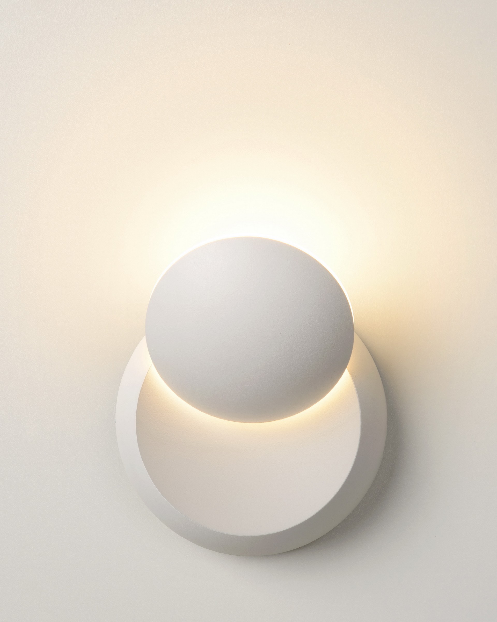 Настенное бра Lucide Luna 23240/04/31