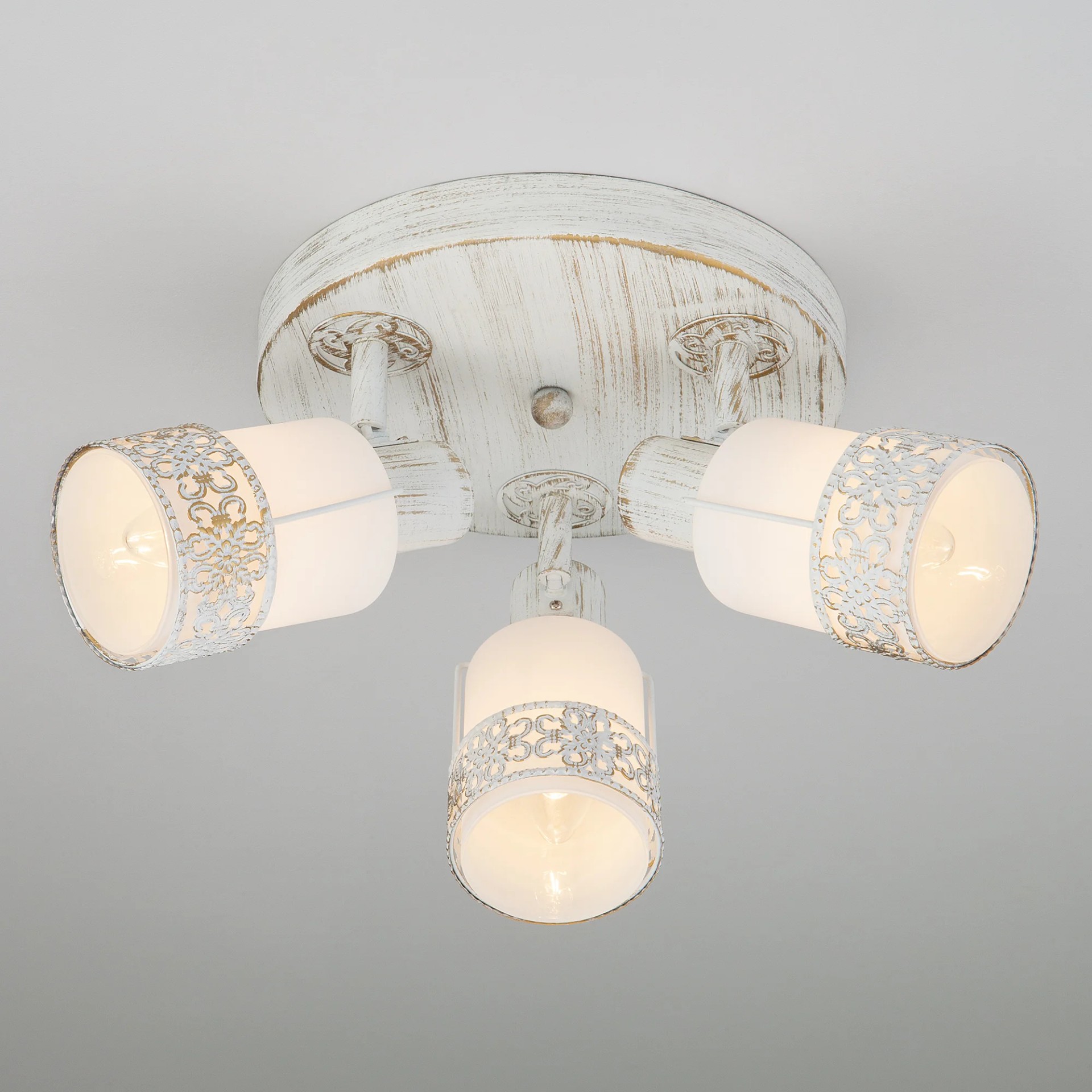 Светильник спот Eurosvet Silvia 20026/3 белый с золотом