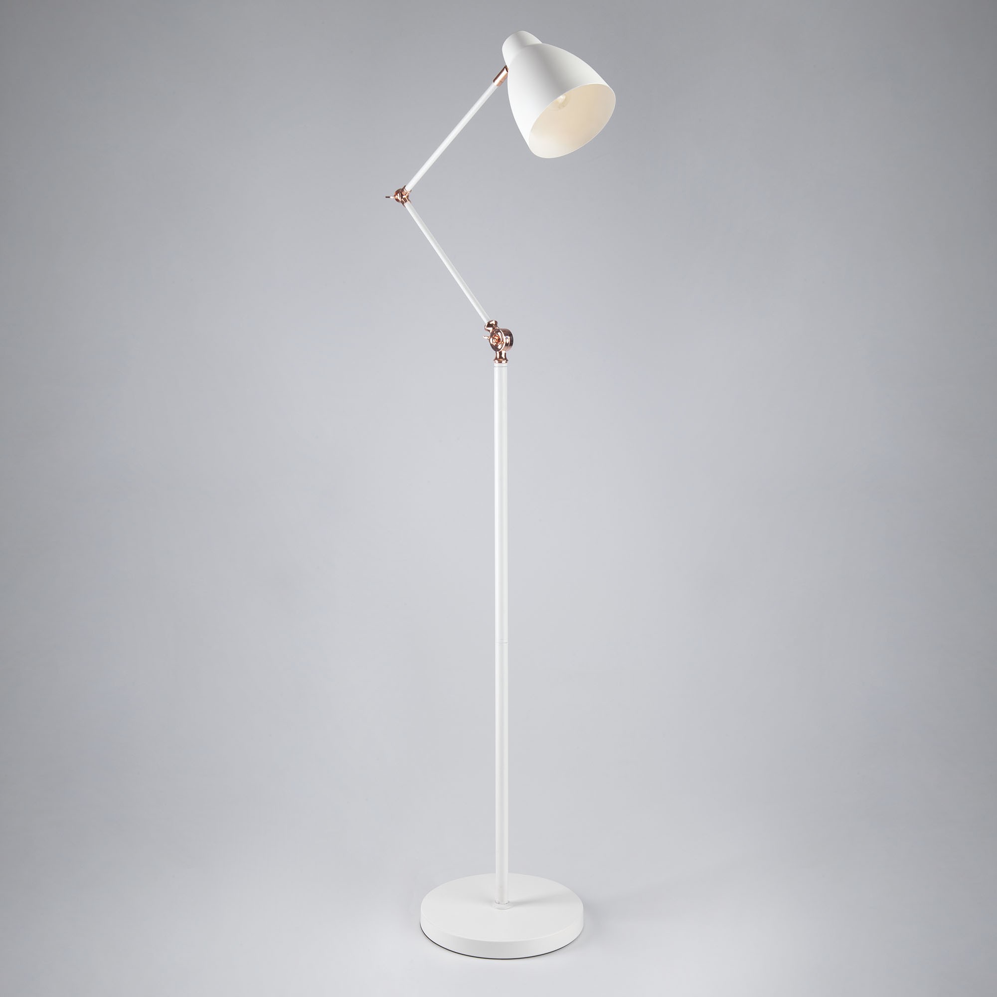 Торшеры напольные