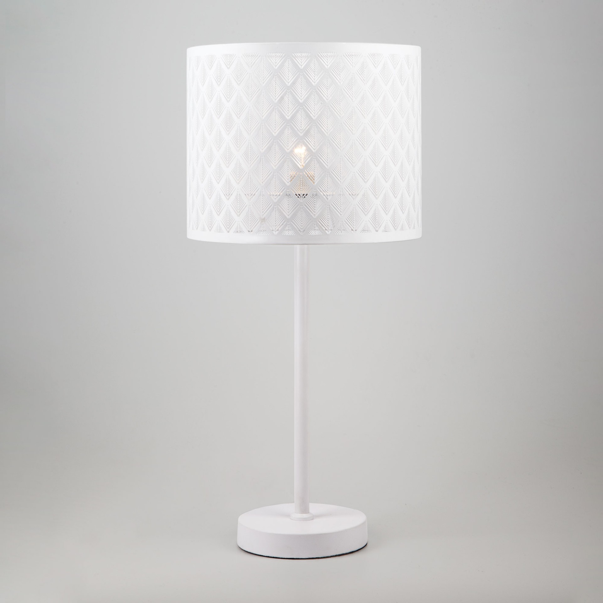 Настольная лампа Eurosvet Snowy 01018/1 белый