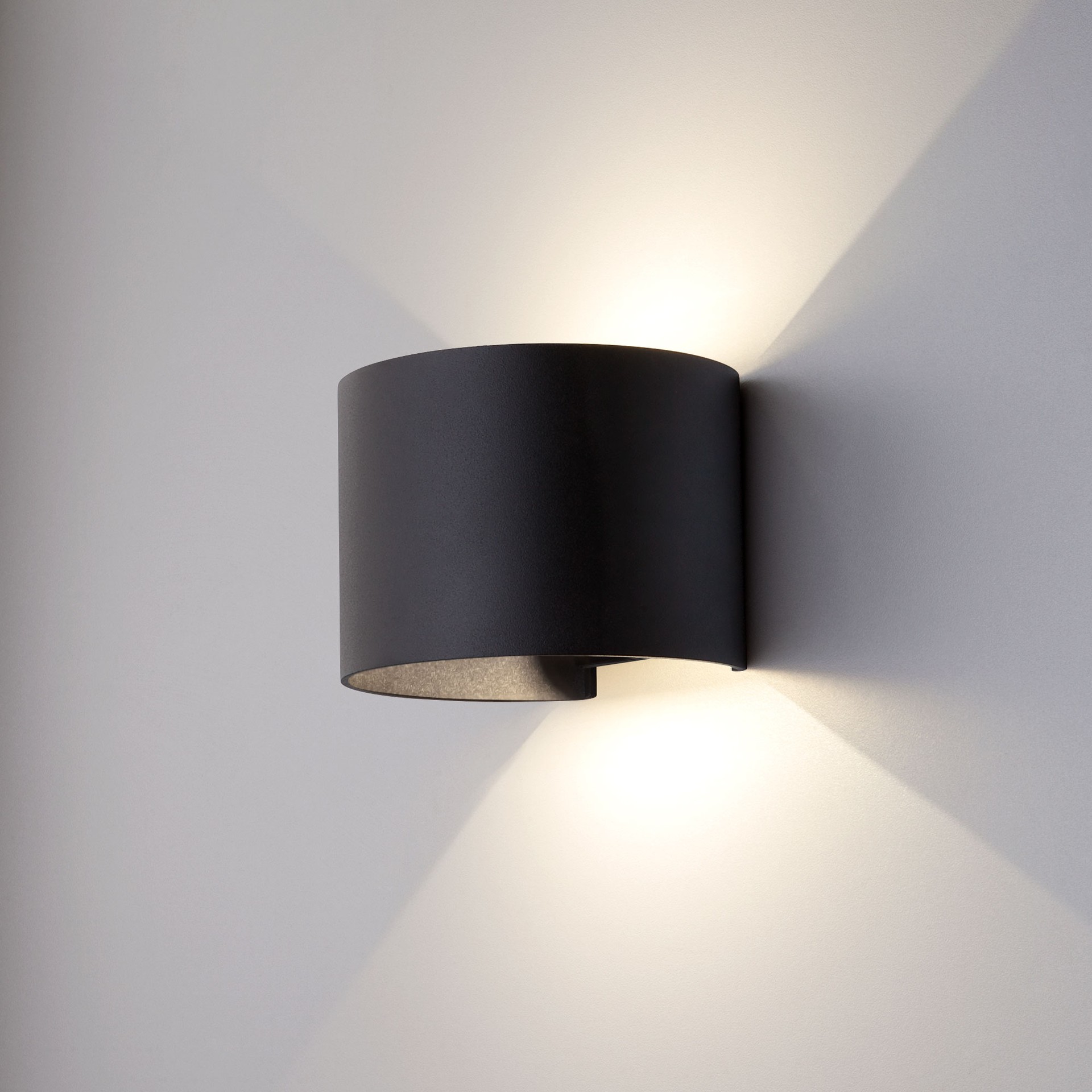 Уличный настенный светильник Elektrostandard 1518 1518 TECHNO LED BLADE черный