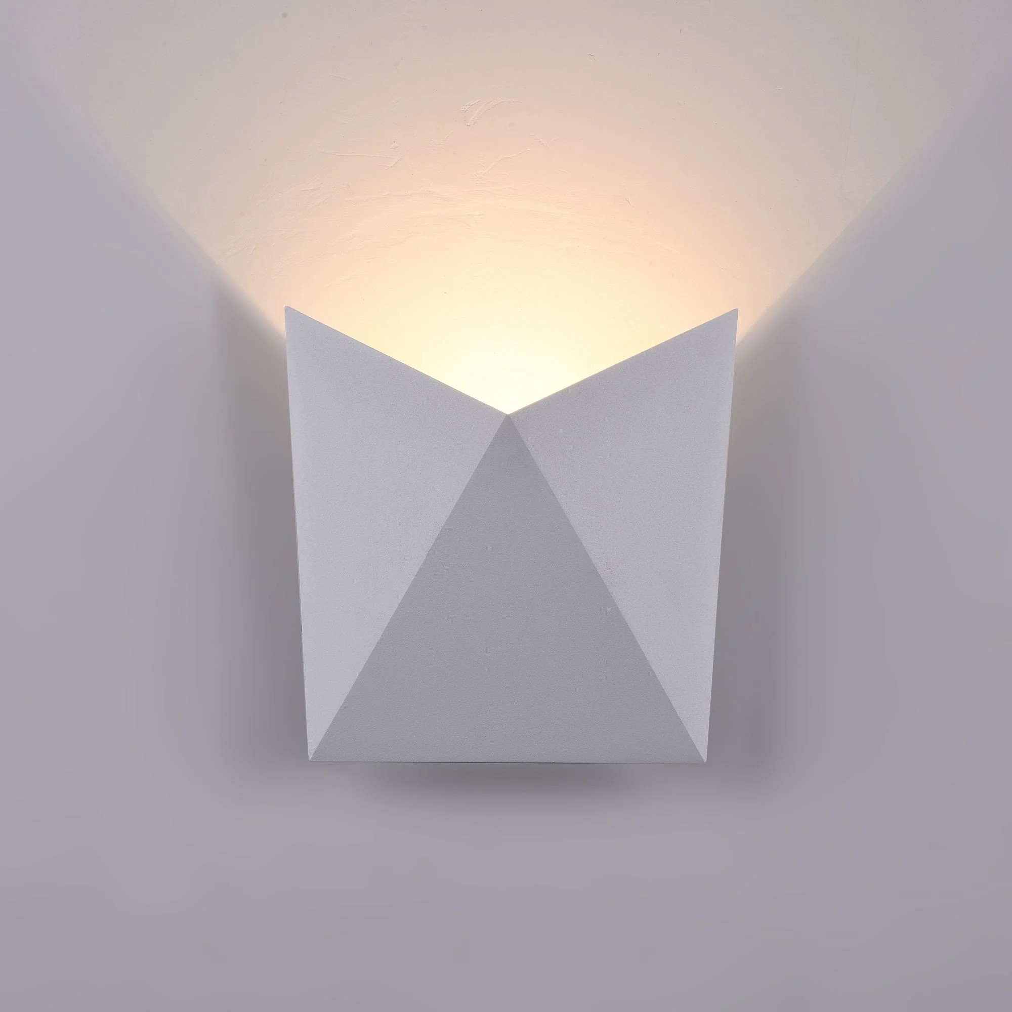 Уличный LED настенный светильник Maytoni Beekman O802WL-L7W