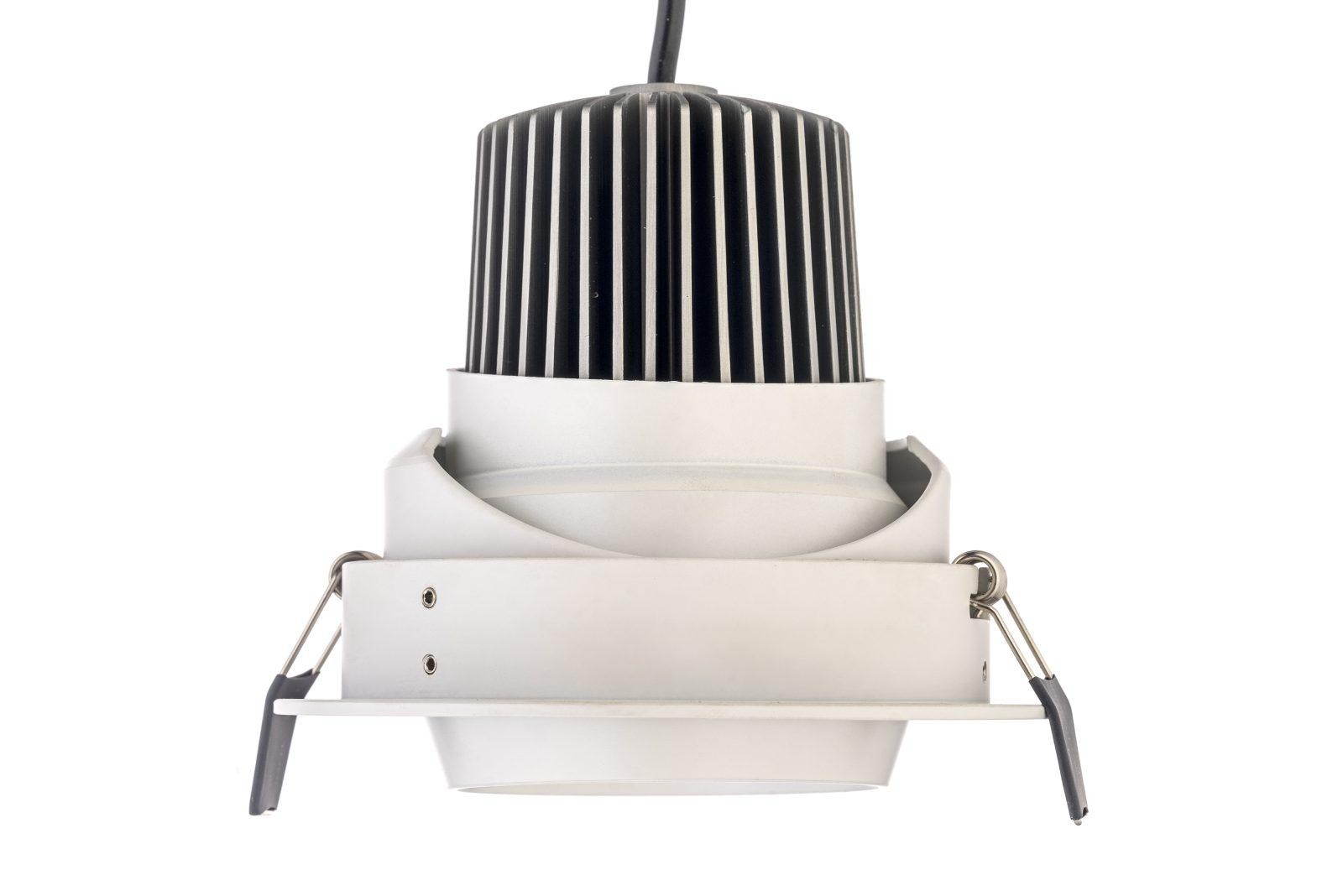 Встраиваемый светильник Lucia Tucci Trulle TRULLE 575.1-7W-WT